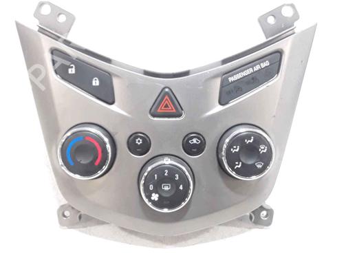 Used Climate control CHEVROLET AVEO Saloon (T300) 1.4 (100 hp) 25169961