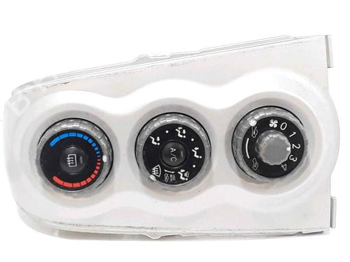 Commande Chauffage TOYOTA YARIS (_P9_) 1.4 D-4D (NLP90_, NLP90R) (90 hp) 25169790