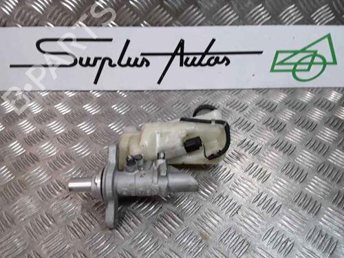 Used Brake master cylinder RENAULT MEGANE IV Hatchback (B9A/M/N_) 1.5 dCi 110 (B9A3) (110 hp) 25166277