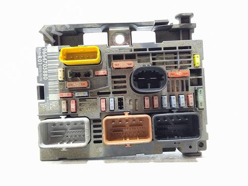 Caixa de fusíveis CITROËN C4 Picasso I MPV (UD_) 1.6 HDi (109 hp) 30865706
