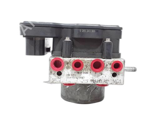 Used ABS pump RENAULT CLIO IV Grandtour (KH_) 1.5 dCi 90 (KHN3, KHN4) (90 hp) 30806207