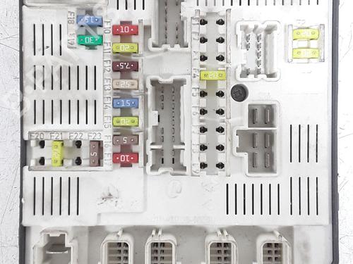 fuse-box-renault-megane-iii-hatchback-bz01_-b3_-2008-40283757 main image
