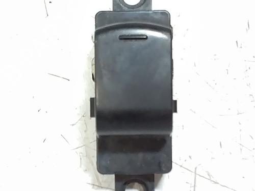Used Right front window switch NISSAN MICRA IV (K13K, K13KK) 1.2 (80 hp) 31663917