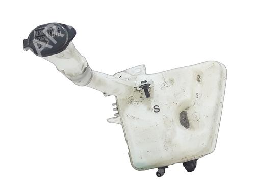 Used Windscreen washer tank Windscreen washer tank TOYOTA URBAN CRUISER (_P1_) 1.4 D-4D 4WD (NLP115_, NLP115R) (90 hp) 35997178 35997178