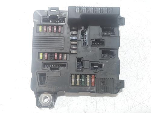Used Fuse box RENAULT MEGANE II (BM0/1_, CM0/1_) 1.9 dCi (BM0G, CM0G) (120 hp) 29170341