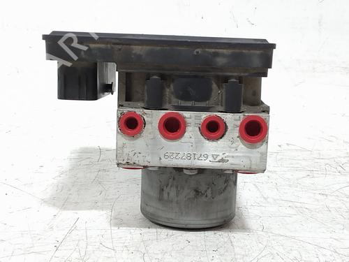 Used ABS pump ABS pump FIAT 500X (334_) 1.6 D Multijet (334AXA1B, 334AXA11) (120 hp) 39731645 39731645
