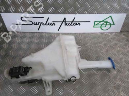 Used Windscreen washer tank HYUNDAI i20 I (PB, PBT) 1.4 CRDi (90 hp) 25201735