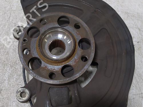 Used Left front steering knuckle Left front steering knuckle MERCEDES-BENZ A-CLASS (W176) A 180 CDI / d (176.012) (109 hp) 36479783 36479783