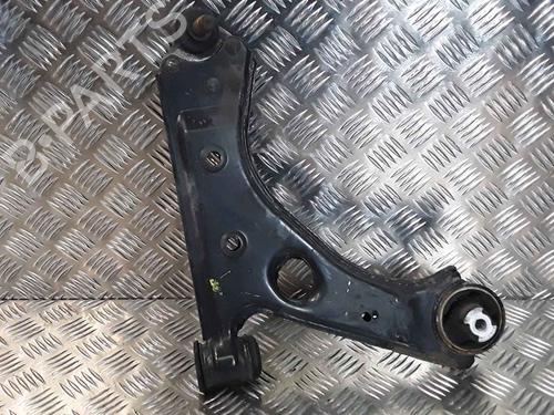 Used Right front suspension arm FIAT GRANDE PUNTO (199_) 1.4 (199AXB11, 199AXB1A, 199BXB1A, 199AXL1A) (77 hp) 25195626