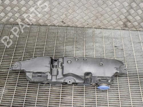 Used Windscreen washer tank Windscreen washer tank JAGUAR F-TYPE Convertible (X152) 5.0 SCV8 S (495 hp) 7081821 7081821