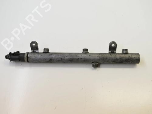 Used Injection rail MERCEDES-BENZ M-CLASS (W164) ML 320 CDI 4-matic (218 hp) 30220073