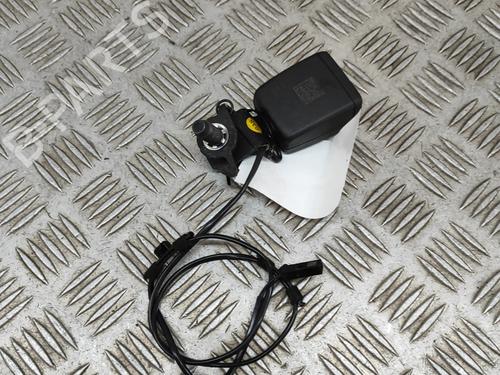 seat-buckle-porsche-taycan-cross-turismo-y1b-2020-27773178 main image