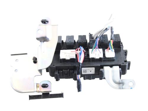 Fuse box INFINITI Q50 50 D | BP30248759E1