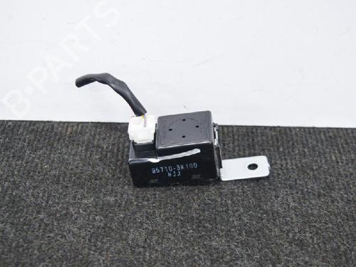 Used Electronic module KIA SPORTAGE III (SL) 2.0 CRDi (177 hp) 8833749