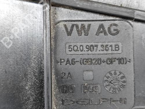 Fuse box SKODA OCTAVIA III Combi (5E5, 5E6) 2.0 TDI | BP25906656E1 