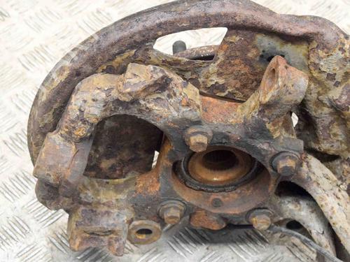 Right front steering knuckle LAND ROVER DISCOVERY III (L319) 2.7 TD 4x4 | BP29391155M26 