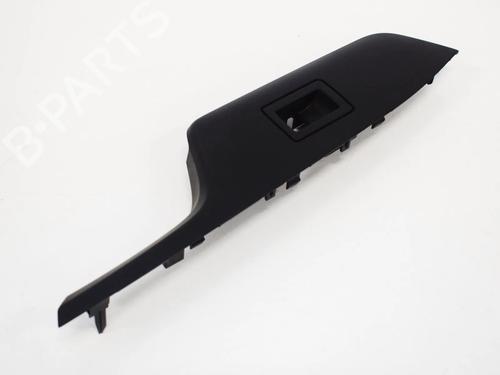 other-toyota-c-hr-_x1_-18-hybrid-zyx10_-zyx11_-74231f401074231f4050-2016-8827741 main image