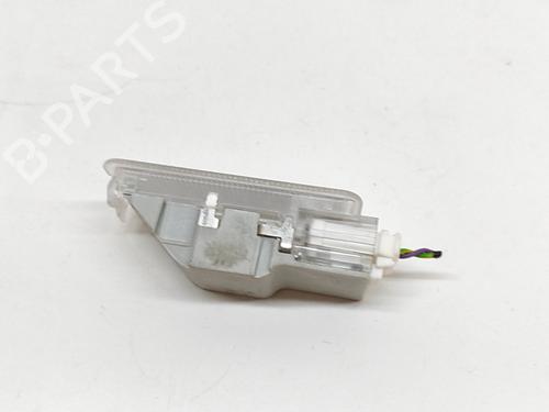 Interior roof light PEUGEOT 208 II (UB_, UP_, UW_, UJ_) 1.2 Hybrid 136 (UPHPYK) | BP28674682I8 