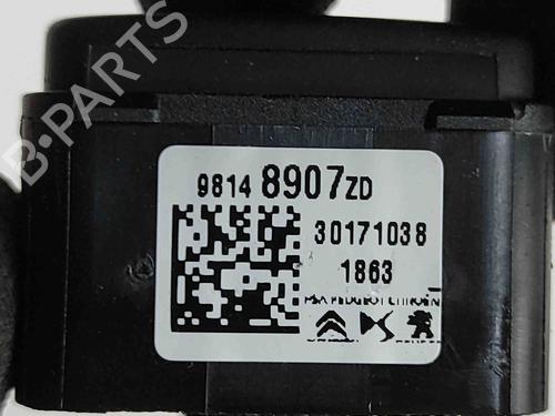 Right front window switch CITROËN C3 III (SX) 1.2 THP 110 (SXHNPS, SXHNZT, SXHNZ6) | BP29459164I26 