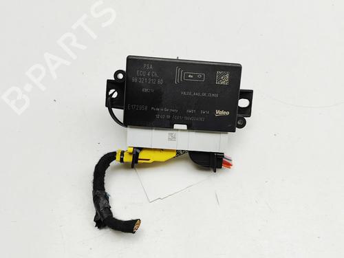 Used Electronic module Electronic module DS DS 7 Crossback (J4_, JR_, JC_) 2.0 BlueHDi 180 (JJEHZR) (177 hp) 33386469 33386469