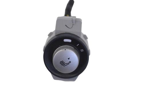 switch-ssangyong-tivoli-2015-33361106 main image