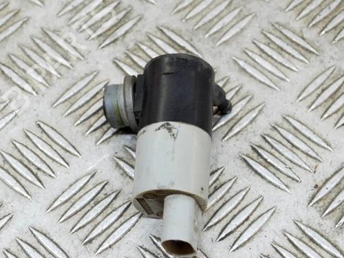 Used Washer pump Washer pump LAND ROVER RANGE ROVER III (L322) 4.4 4x4 (299 hp) 14637061 14637061