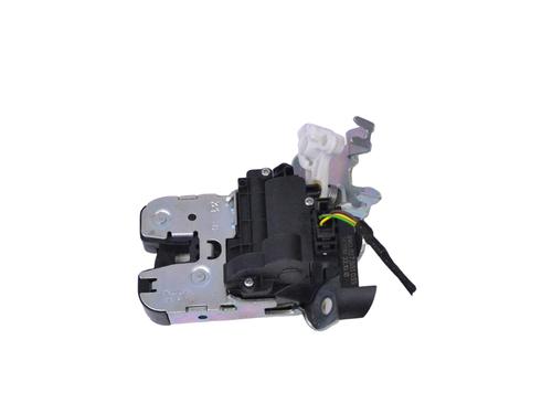 Tailgate lock AUDI A4 B9 (8W2, 8WC) 2.0 TDI | BP33352505C101 - Image 2