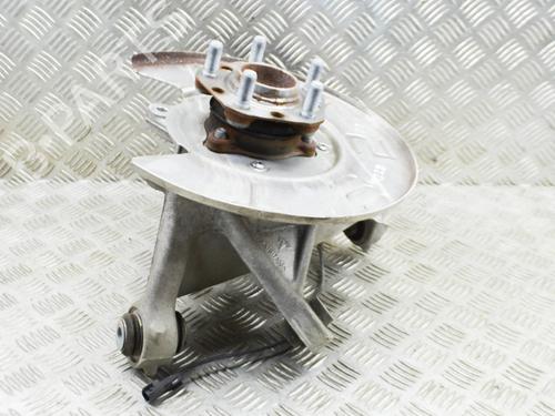 Used Right rear steering knuckle Right rear steering knuckle TESLA MODEL Y (5YJY) EV Performance All-wheel Drive (534 hp) 33359965 33359965