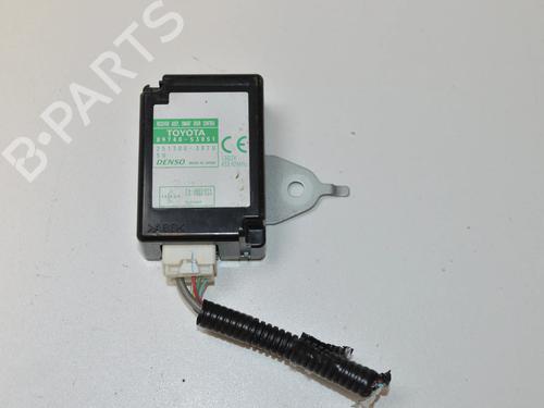 Used Electronic module LEXUS IS II (_E2_) 220d (ALE20) (177 hp) 9869037
