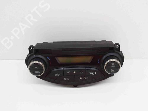 Used Climate control TOYOTA YARIS (_P13_) 1.5 Hybrid (NHP130_) (101 hp) 10074608