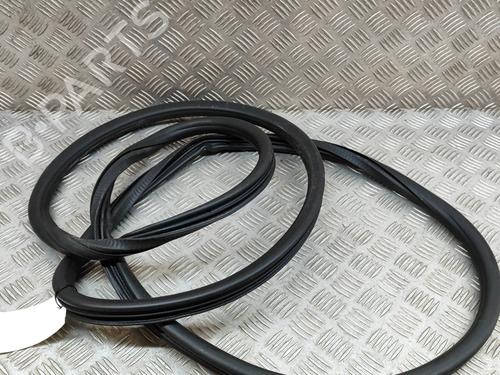 Rubber door seal PORSCHE CAYENNE (92A) 3.0 Diesel | BP16313123C142 