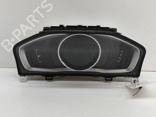 Used Instrument cluster VOLVO XC70 II (136) D4 AWD (181 hp) 18165717