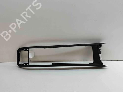 middle-console-volvo-xc60-ii-246-2017-29486299 main image