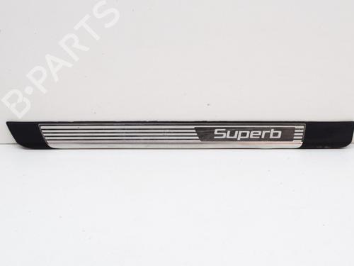 Step SKODA SUPERB II Estate (3T5) 2.0 TDI 3TD853491|3TD853491B