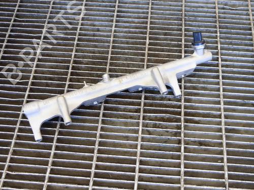 Used Injection rail BMW 1 (F20) 120 i (184 hp) 6765246