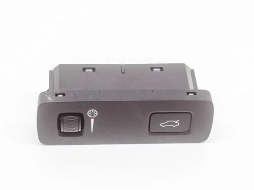 Used Switch Switch VOLVO V90 II Estate (235) D5 AWD (235 hp) 8834266 8834266