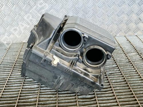 Used Air filter box Air filter box LAND ROVER DISCOVERY IV (L319) 3.0 SDV6 4x4 (256 hp) 6766316 6766316