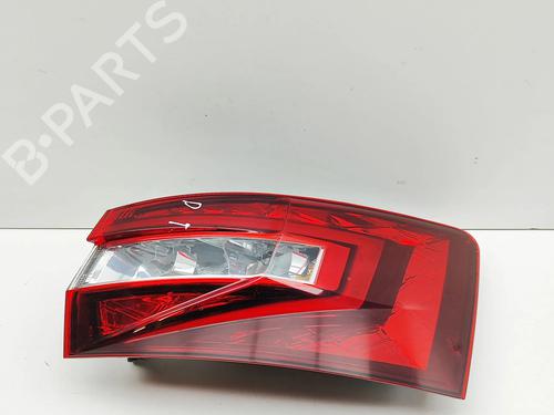 Used Right taillight Right taillight SKODA SUPERB III Estate (3V5) 2.0 TDI (150 hp) 33385567 33385567