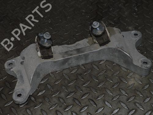 Used Gearbox mount Gearbox mount BMW 5 (G30, F90) M5 (600 hp) 33345179 33345179