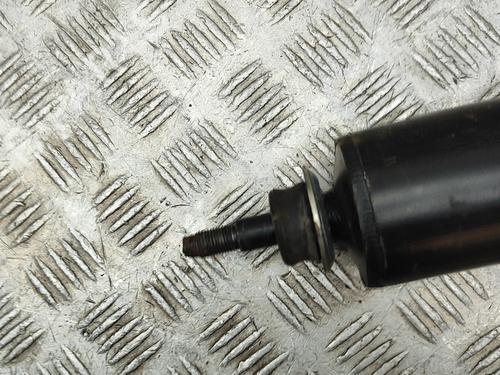Right front shock absorber LAND ROVER DEFENDER Station Wagon (L316) 2.5 Td5 4x4 (L316) | BP27797521M17 