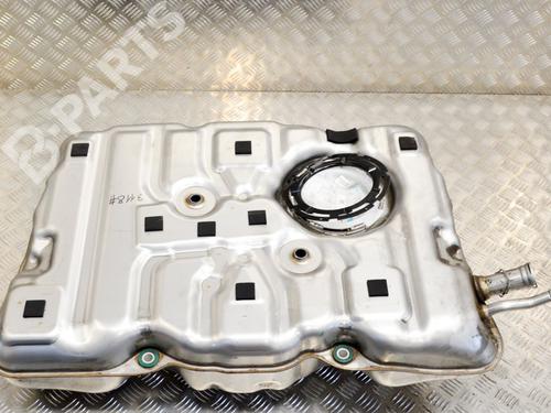 Used Fuel tank Fuel tank BMW 5 (G30, F90) 530 e Plug-in-Hybrid (252 hp) 7901883 7901883