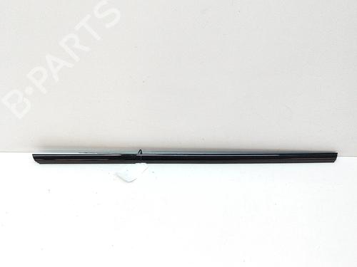 door-moulding-trim-mercedes-benz-cla-c118-2019-27775641 main image