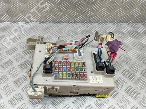 Used Fuse box Fuse box TOYOTA LAND CRUISER PRADO (_J12_) 3.0 D-4D (KDJ120, KDJ125) (163 hp) 33370279 33370279