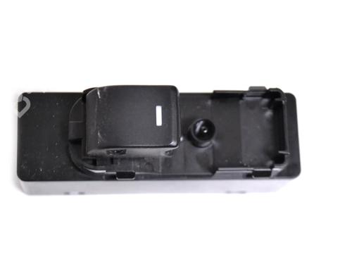 Used Left front window switch MAZDA CX-5 (KE, GH) 2.2 D (KE2FW) (150 hp) 30222779