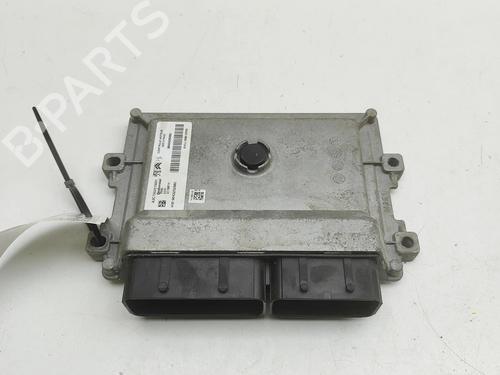 Used Engine control unit (ECU) Engine control unit (ECU) PEUGEOT 2008 II (UD_, US_, UY_, UJ_, UR_, UC_) e-2008 (UKZKXZ) (136 hp) 34560524 34560524