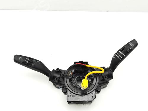 Licht + Raw Schakelaar Licht + Raw Schakelaar HYUNDAI TUCSON (TL, TLE) 1.7 CRDi (116 hp) 36471152 36471152