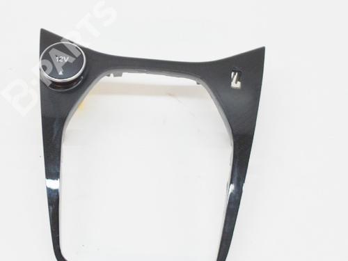 Used Automatic gearbox selector Automatic gearbox selector FORD FIESTA VII (HJ, HF) 1.0 EcoBoost (101 hp) 9113786 9113786