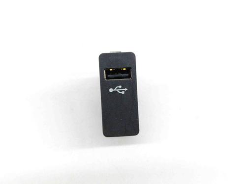 Used Electronic module BMW i3 (I01) Electric (170 hp) 18417720