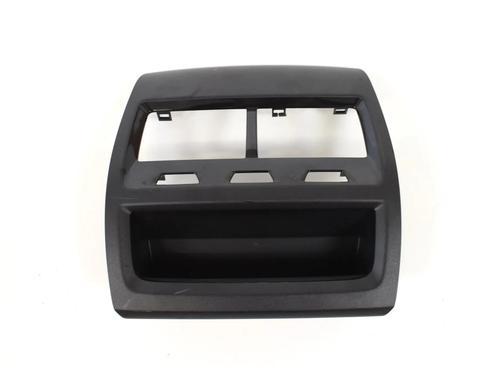 Mittelkonsole BMW X1 (F48) sDrive 18 d (136 hp) 30212582