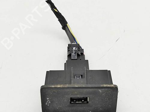 Used Electronic module VW CADDY IV Box Body/MPV (SAA, SAH) 2.0 TDI (102 hp) 31021383